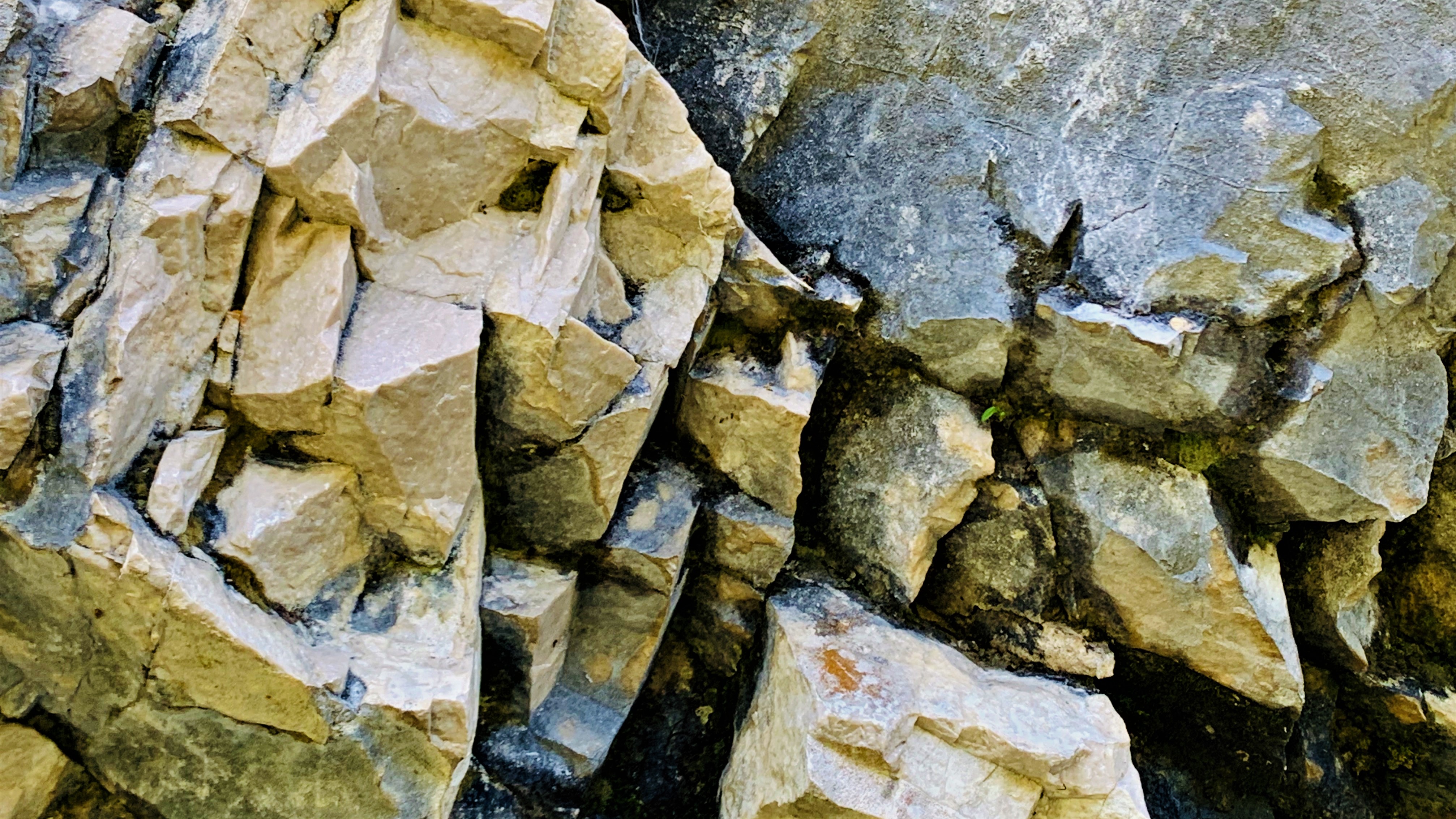 STONE 10